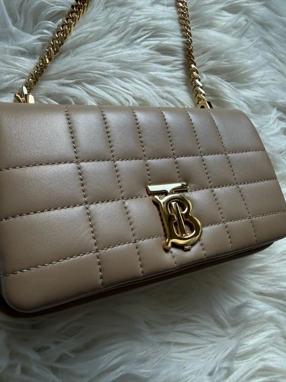 Burberry leather chain cross body bag - Picture 4 of 16